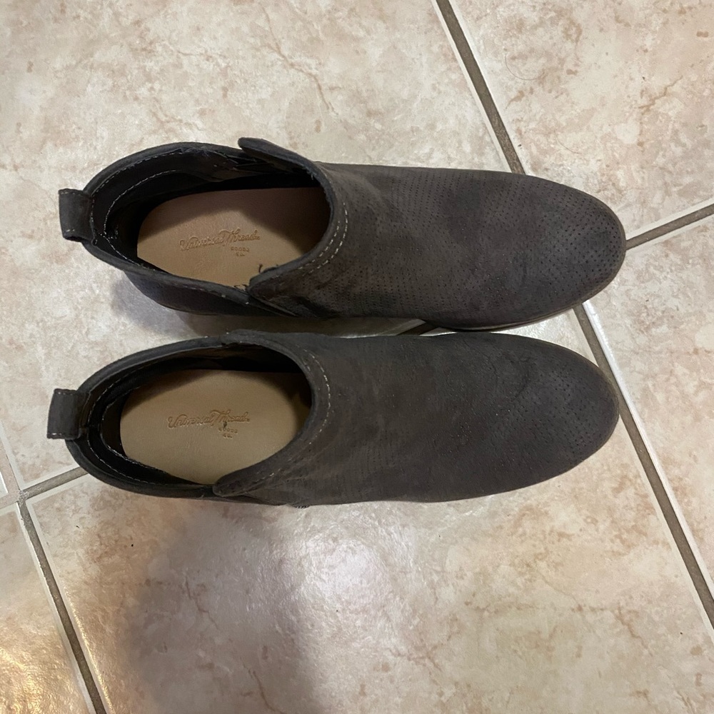 Booties - Picture 3 of 6